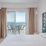 Aparthotel Marina Bay 4*