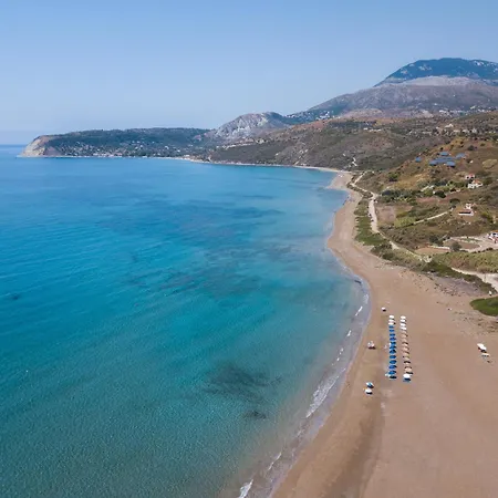 Marina Bay Apartmanhotel Radzaklí