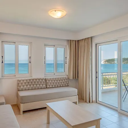 Marina Bay Aparthotel 3*