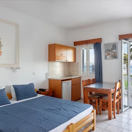 Marina Bay Aparthotel 3*